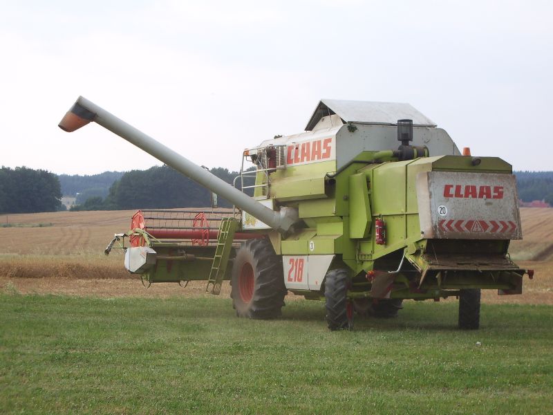 Claas Mega 218 11.jpg